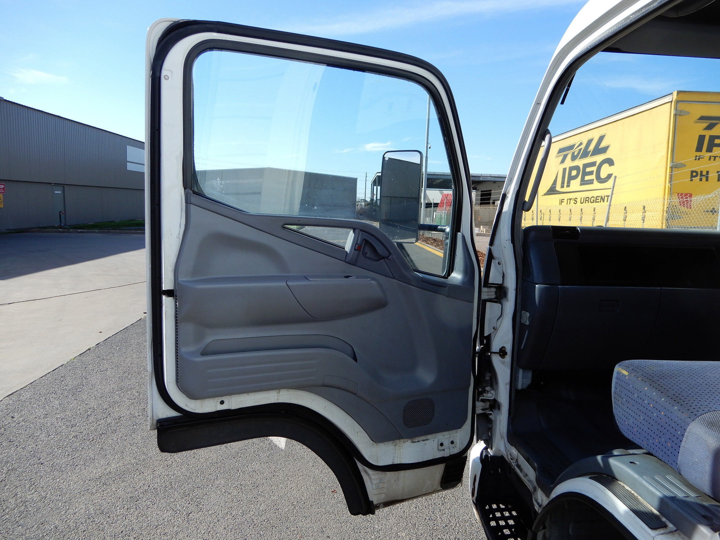 2006 FUSO CANTER TRUCK MANUAL PANTECH
