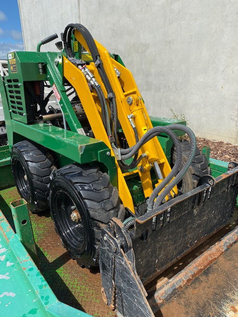 2015 KANGA PW628 SKID STEER LOADER 