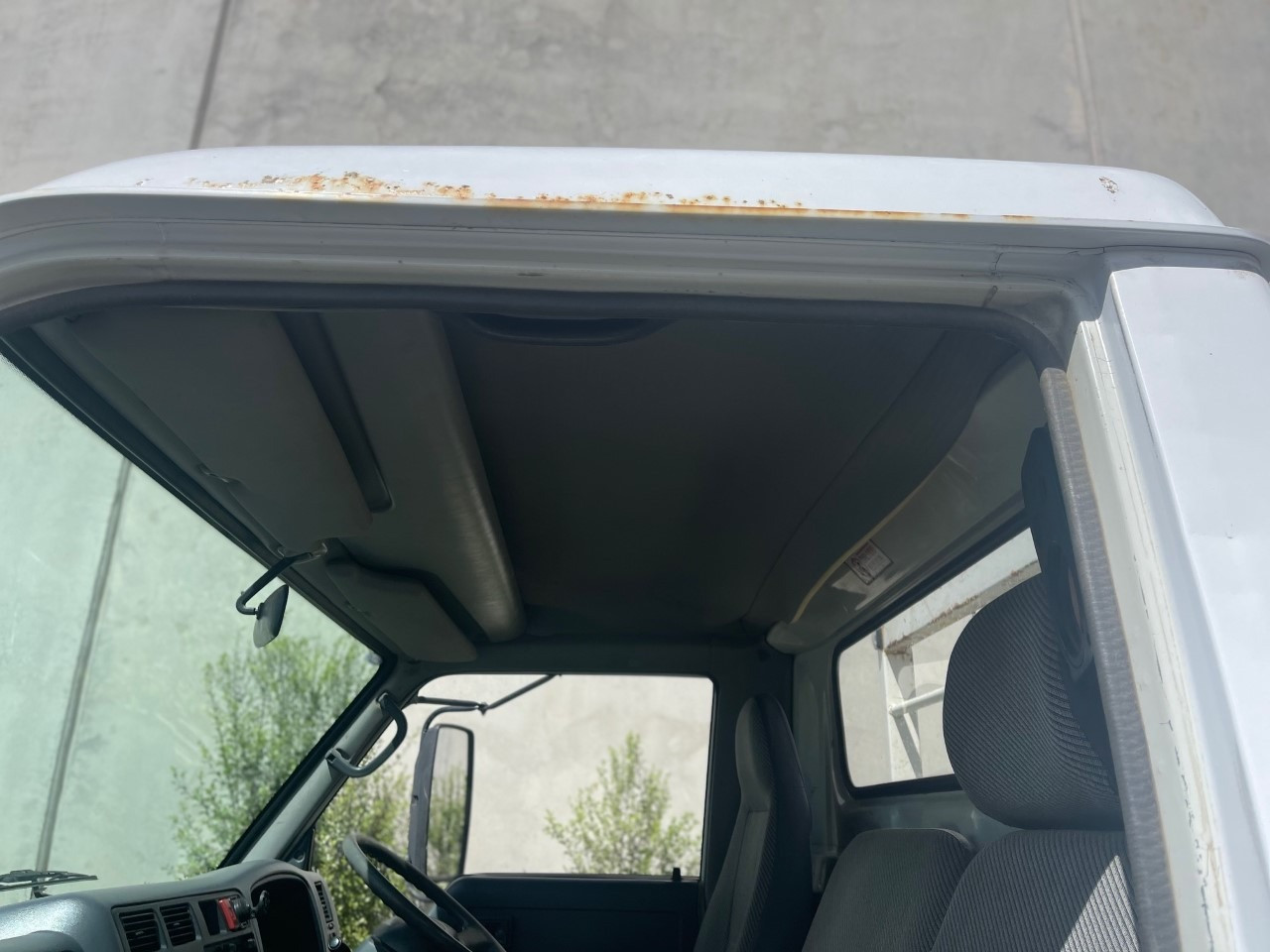 1996 TOYOTA DYNA 300 TRAY TRUCK