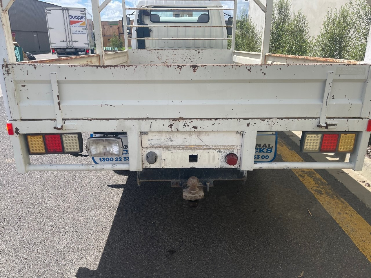 1996 TOYOTA DYNA 300 TRAY TRUCK