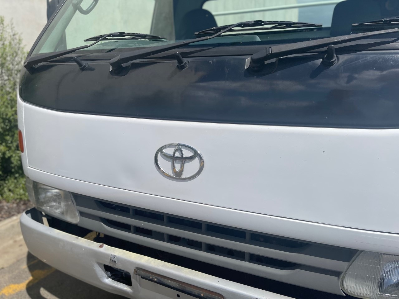 1996 TOYOTA DYNA 300 TRAY TRUCK