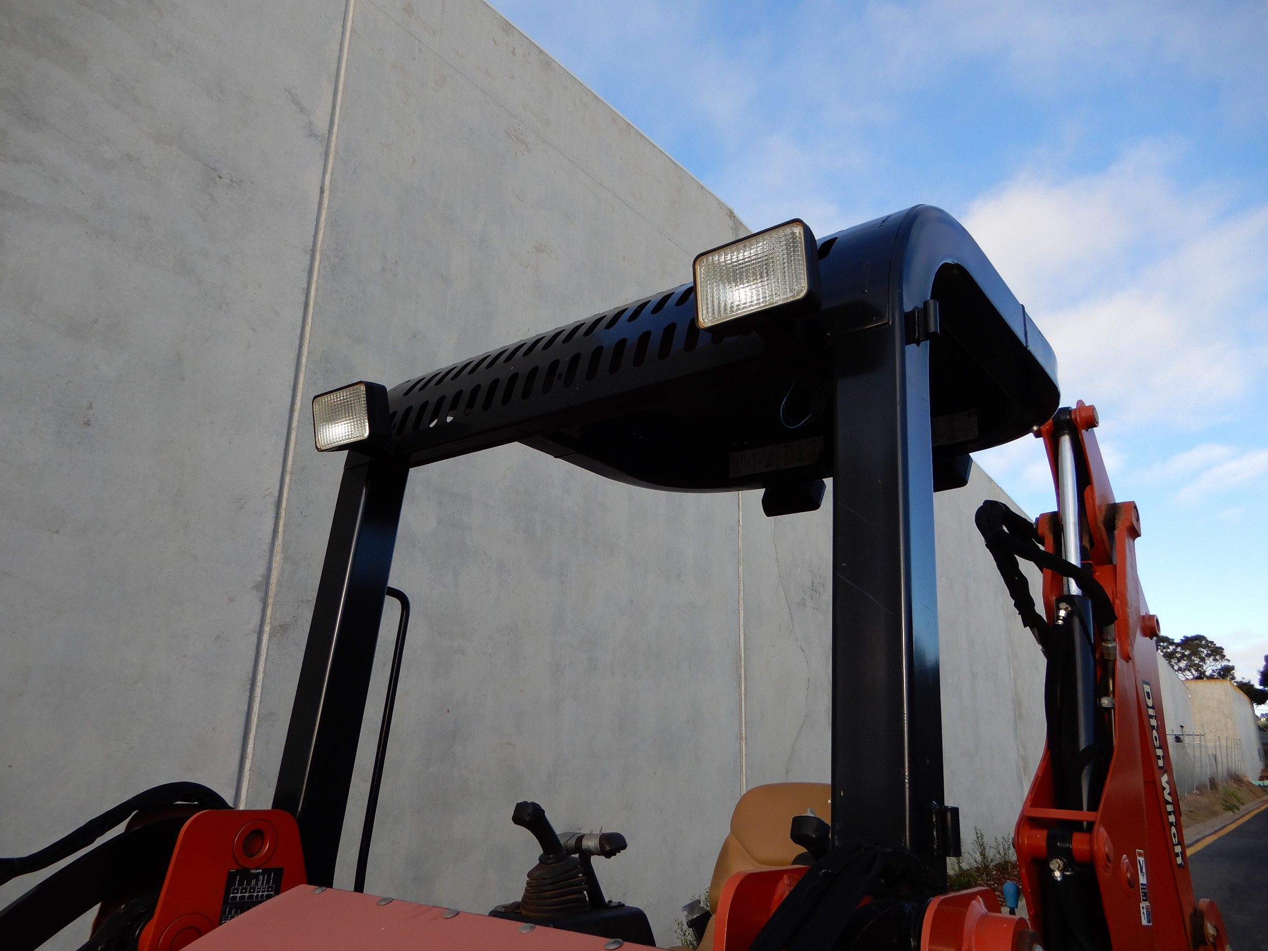 2008 DITCH WITCH XT1600 BACKHOE LOADER