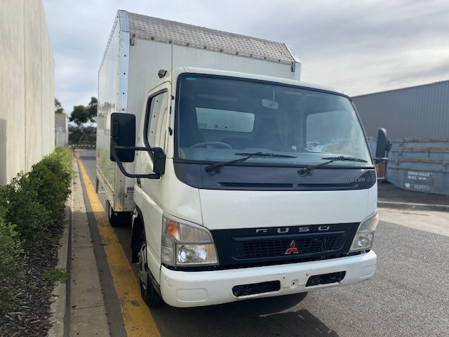 2006 FUSO CANTER TRUCK MANUAL TRAY