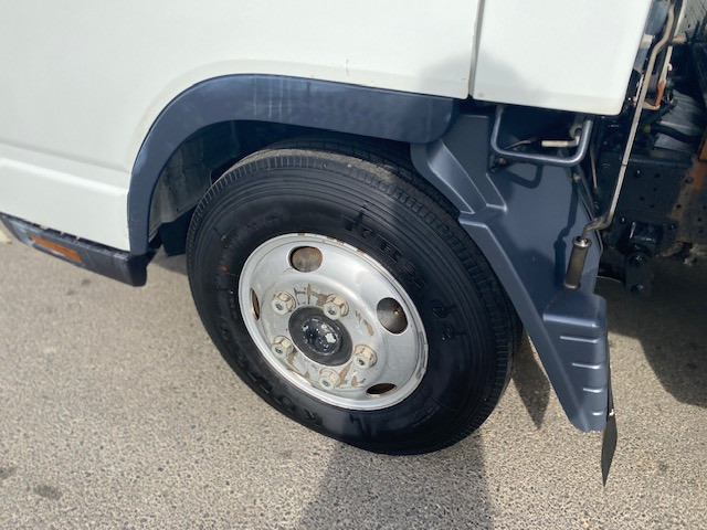 2006 FUSO CANTER TRUCK MANUAL TRAY