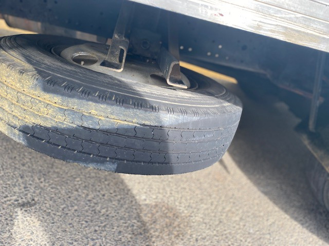 2006 FUSO CANTER TRUCK MANUAL TRAY