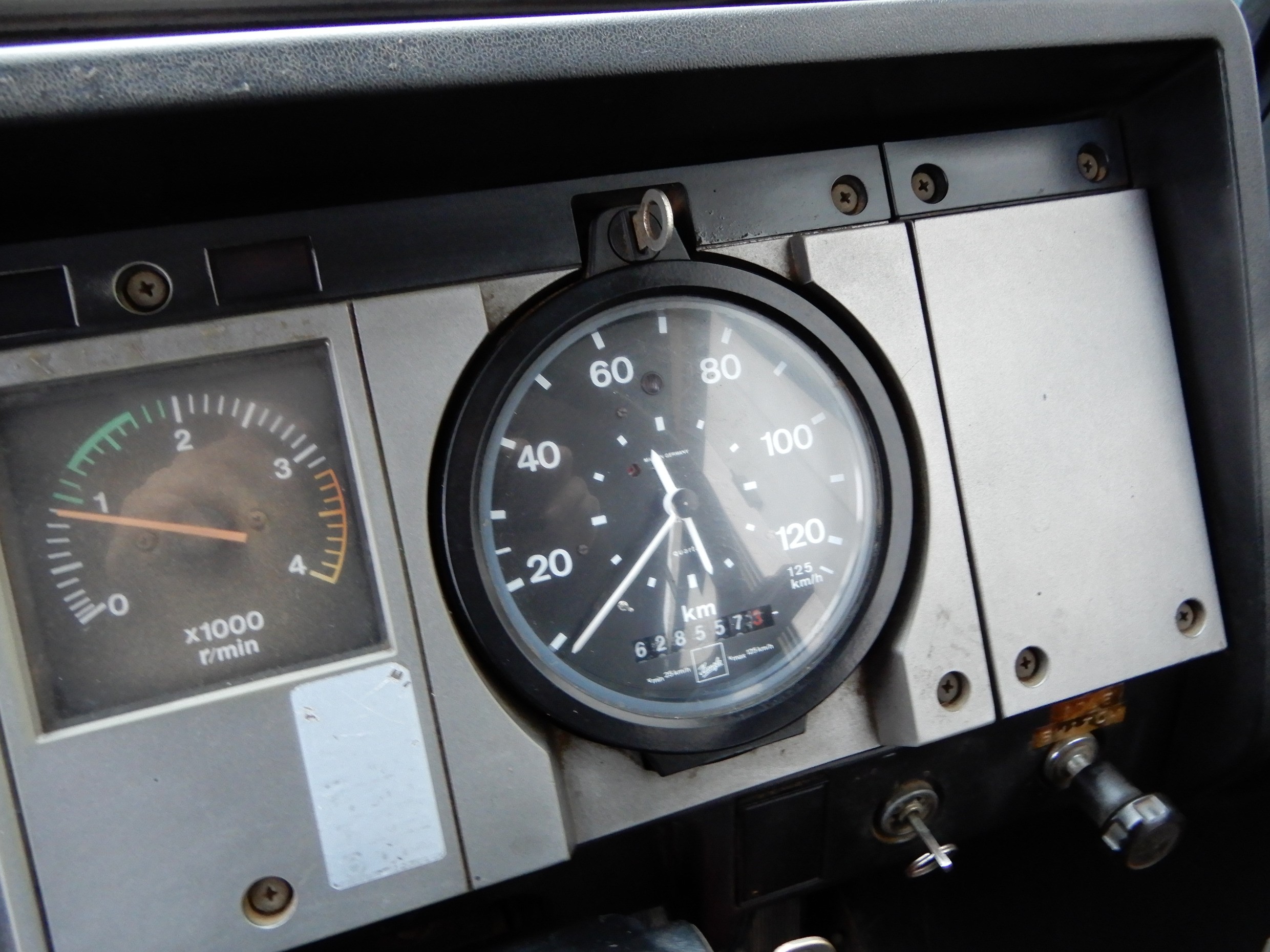 1990 HINO VOLGREN MANUAL BUS