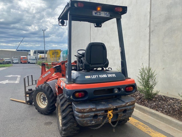 2007 KUBOTA R420 LOADER