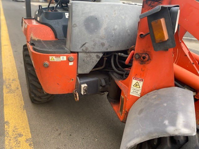 2007 KUBOTA R420 LOADER