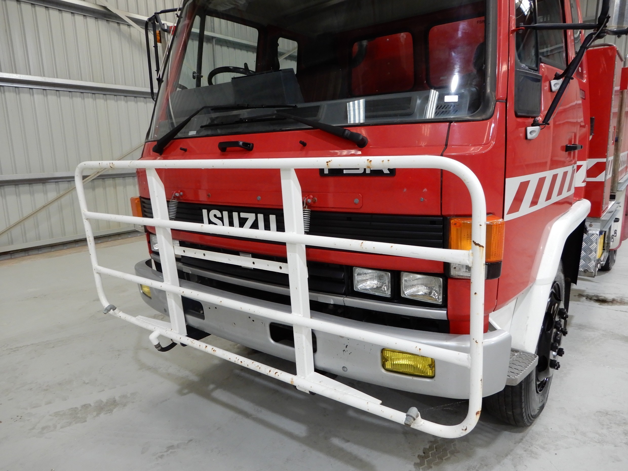 1989 ISUZU FSR MANUAL FIRE TRUCK