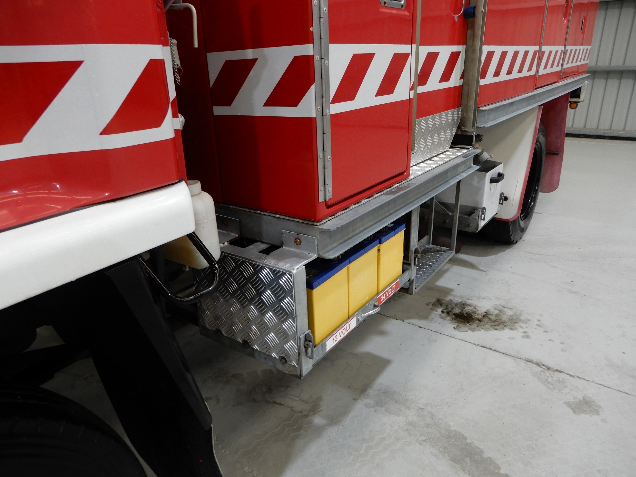 1989 ISUZU FSR MANUAL FIRE TRUCK