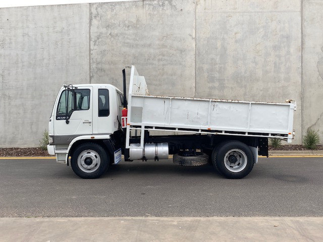 1993 HINO FE RAVEN TIPPER
