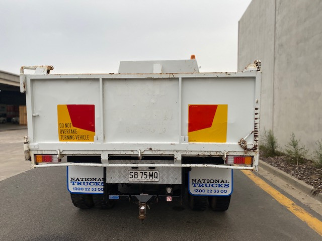1993 HINO FE RAVEN TIPPER