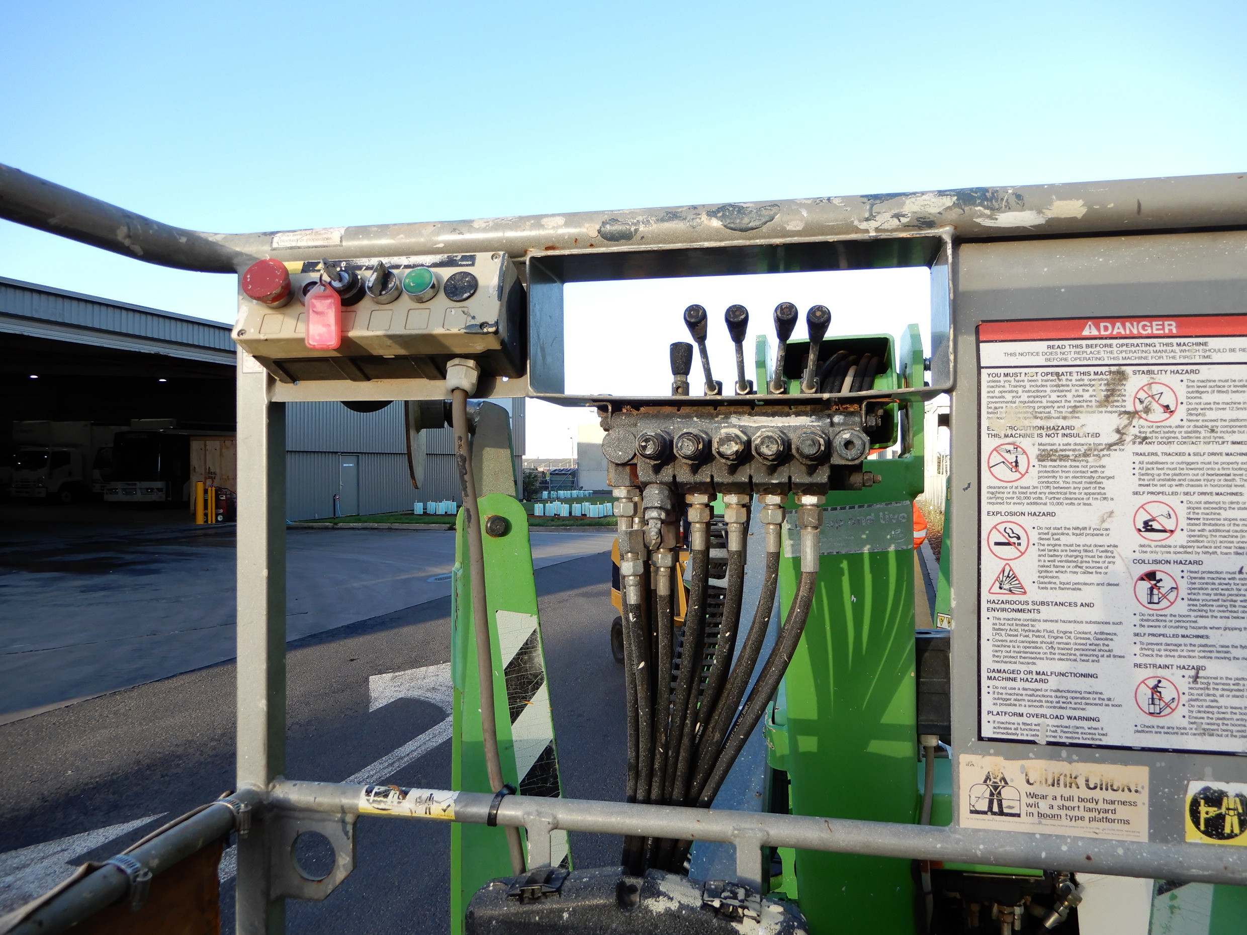 2008 NIFTY 120TPE BOOM LIFT