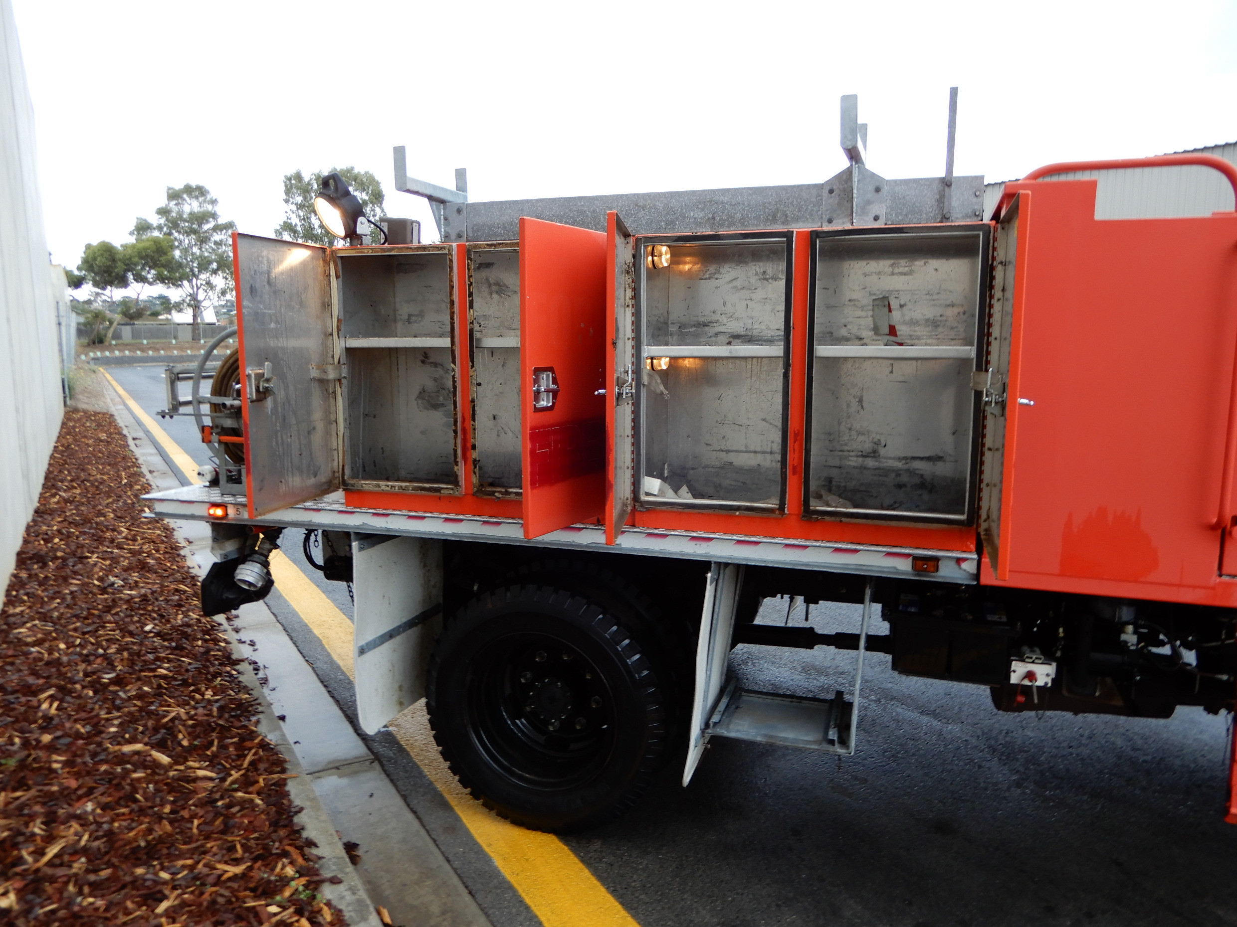 1991 HINO FT 16/KESTRAL/RANGER MANUAL FIRE TRUCJK
