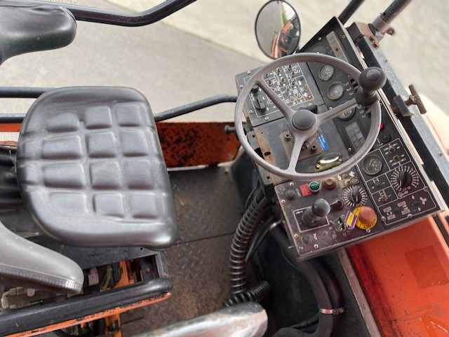DYNAPAC F121-6W ASPHALT PAVER