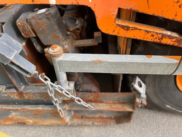 DYNAPAC F121-6W ASPHALT PAVER