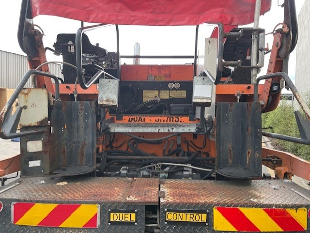 DYNAPAC F121-6W ASPHALT PAVER