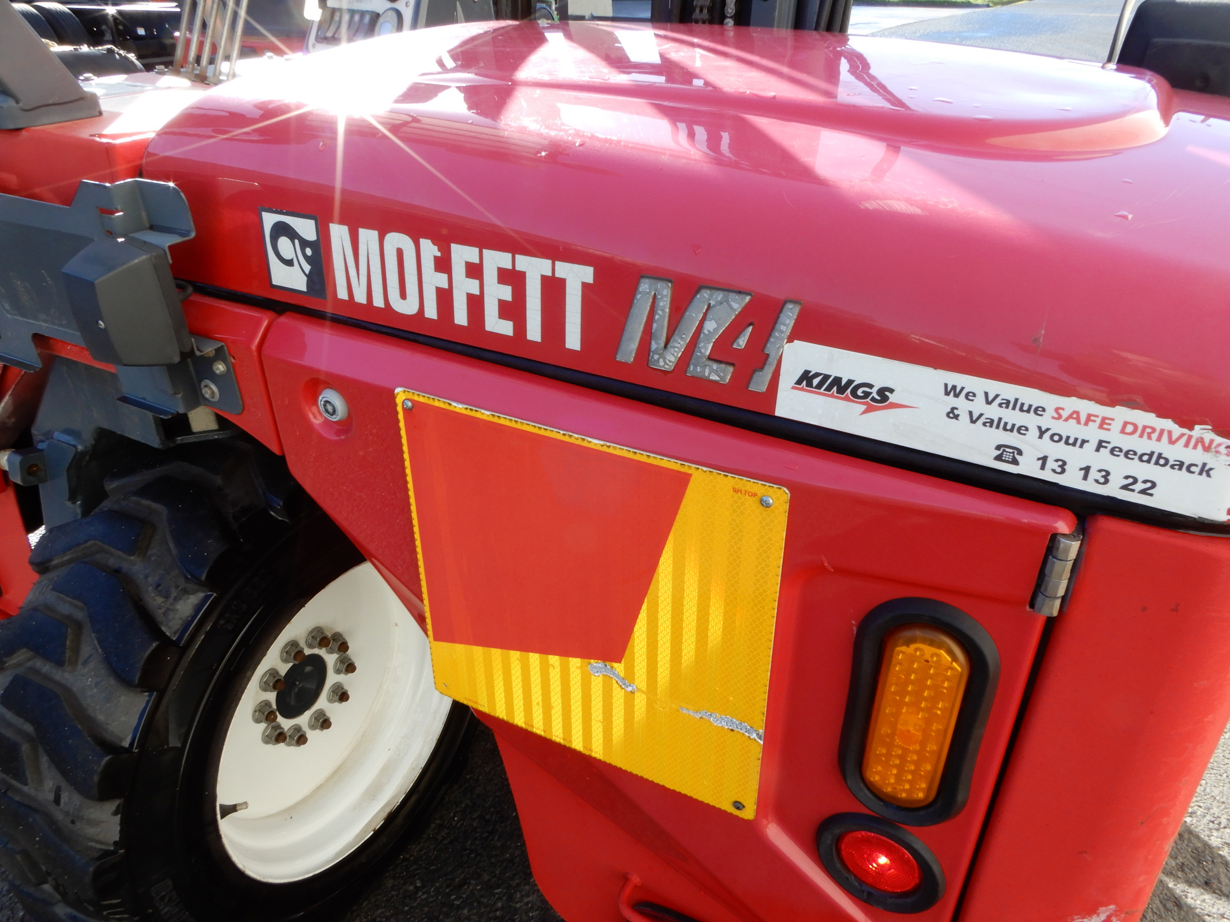 2009 MOFFETT M4 25.3 REACH FORKLIFT