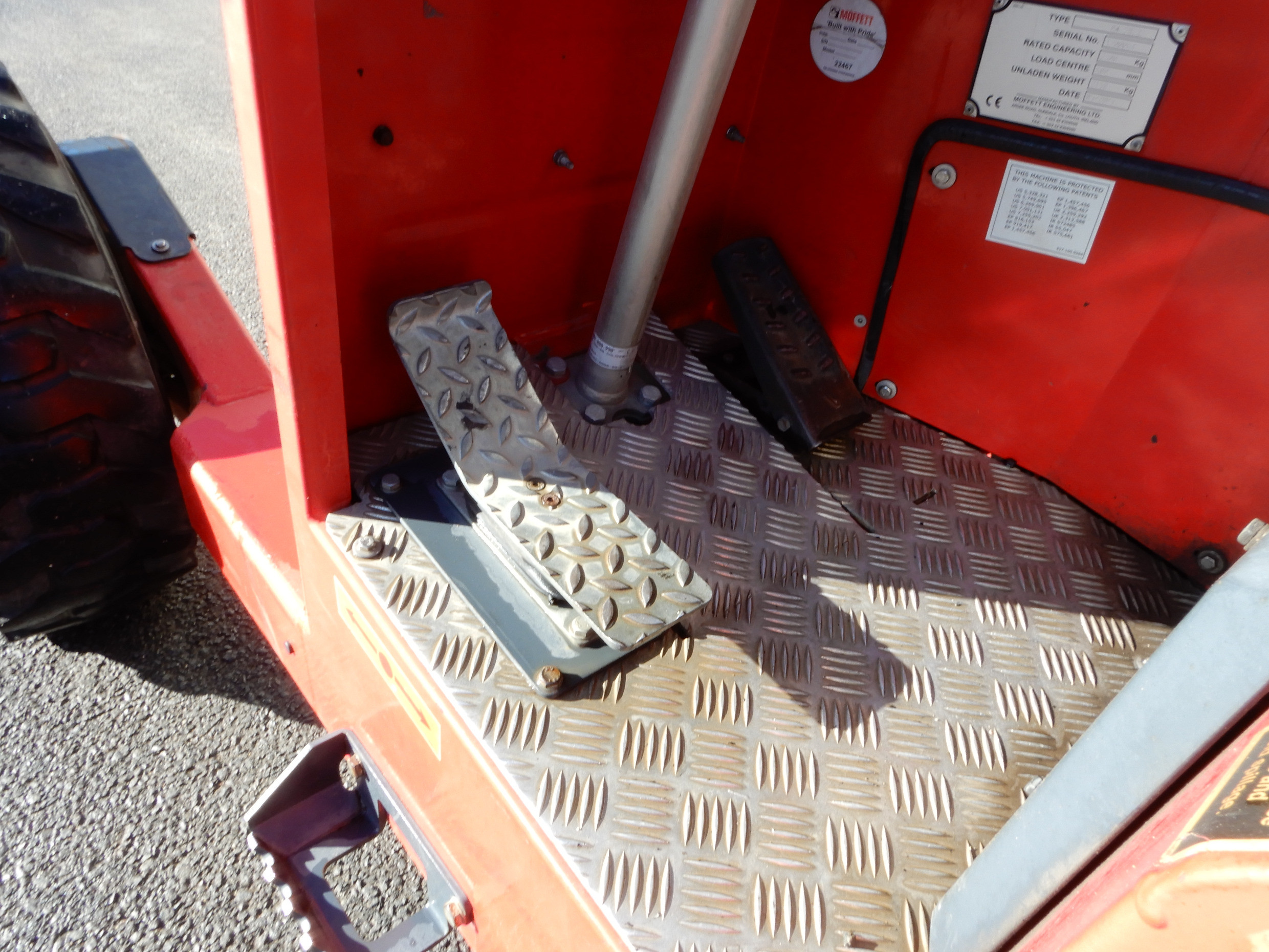 2009 MOFFETT M4 25.3 REACH FORKLIFT