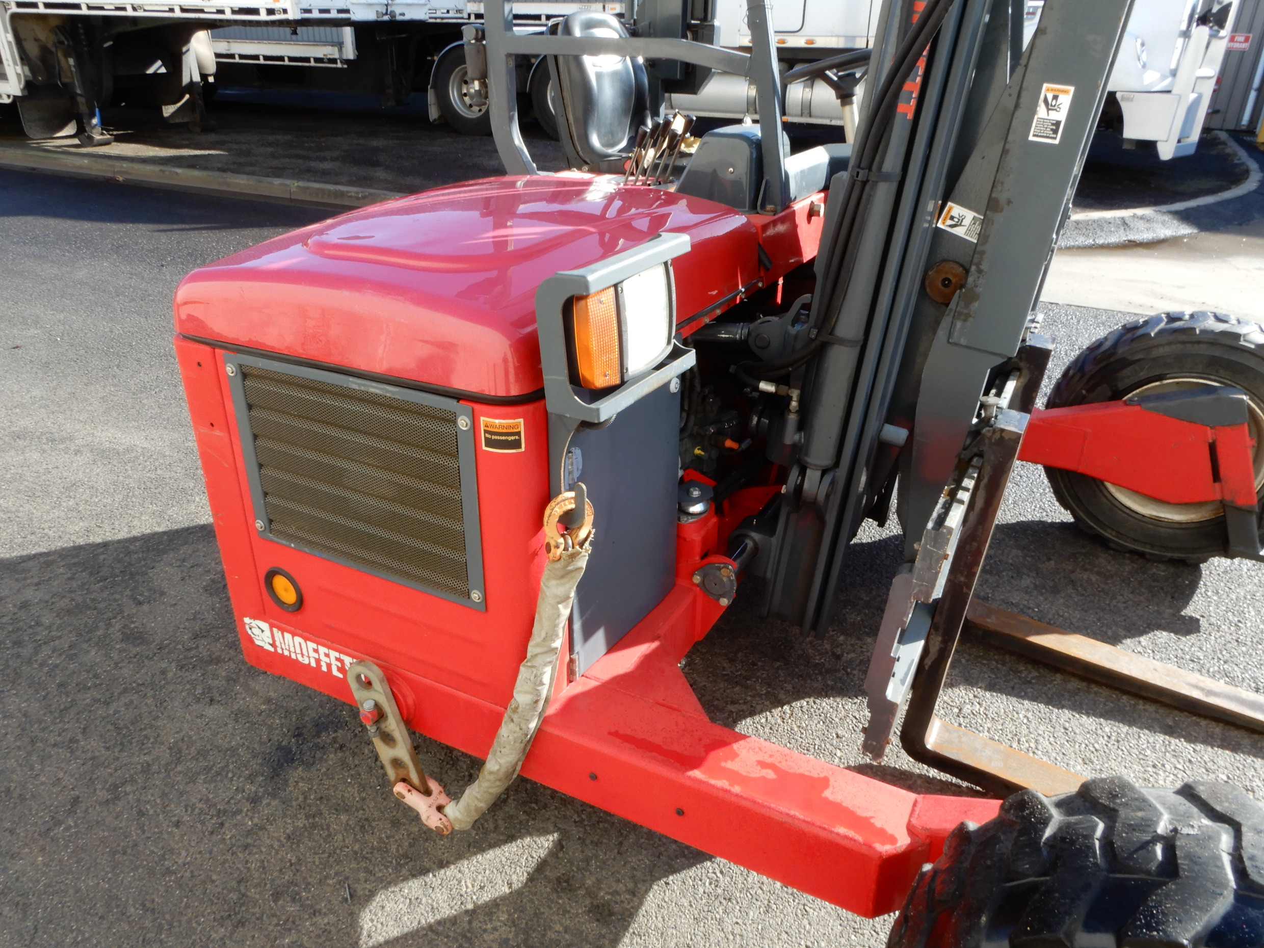 2009 MOFFETT M4 25.3 REACH FORKLIFT