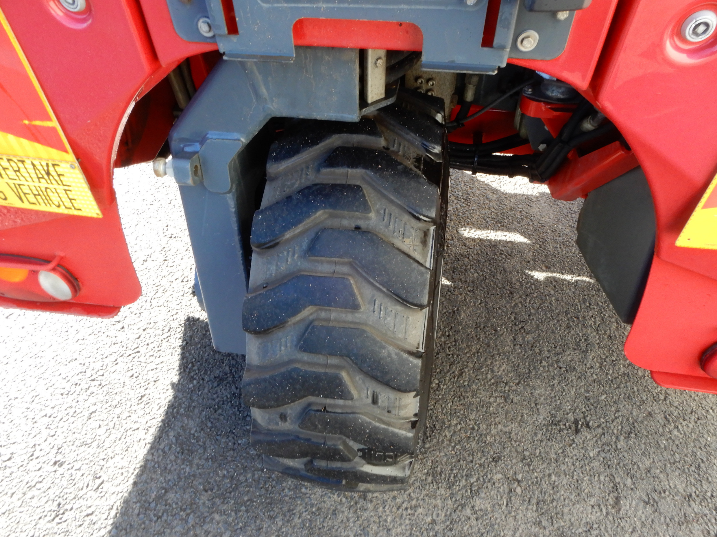 2009 MOFFETT M4 25.3 REACH FORKLIFT