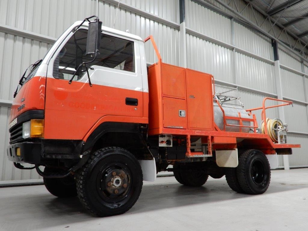 1990 MITSUBISHI CANTER TRUCK TRAY