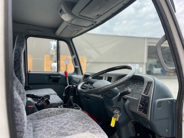 2010 NISSAN UD CONCRETE AGITATOR TRUCK