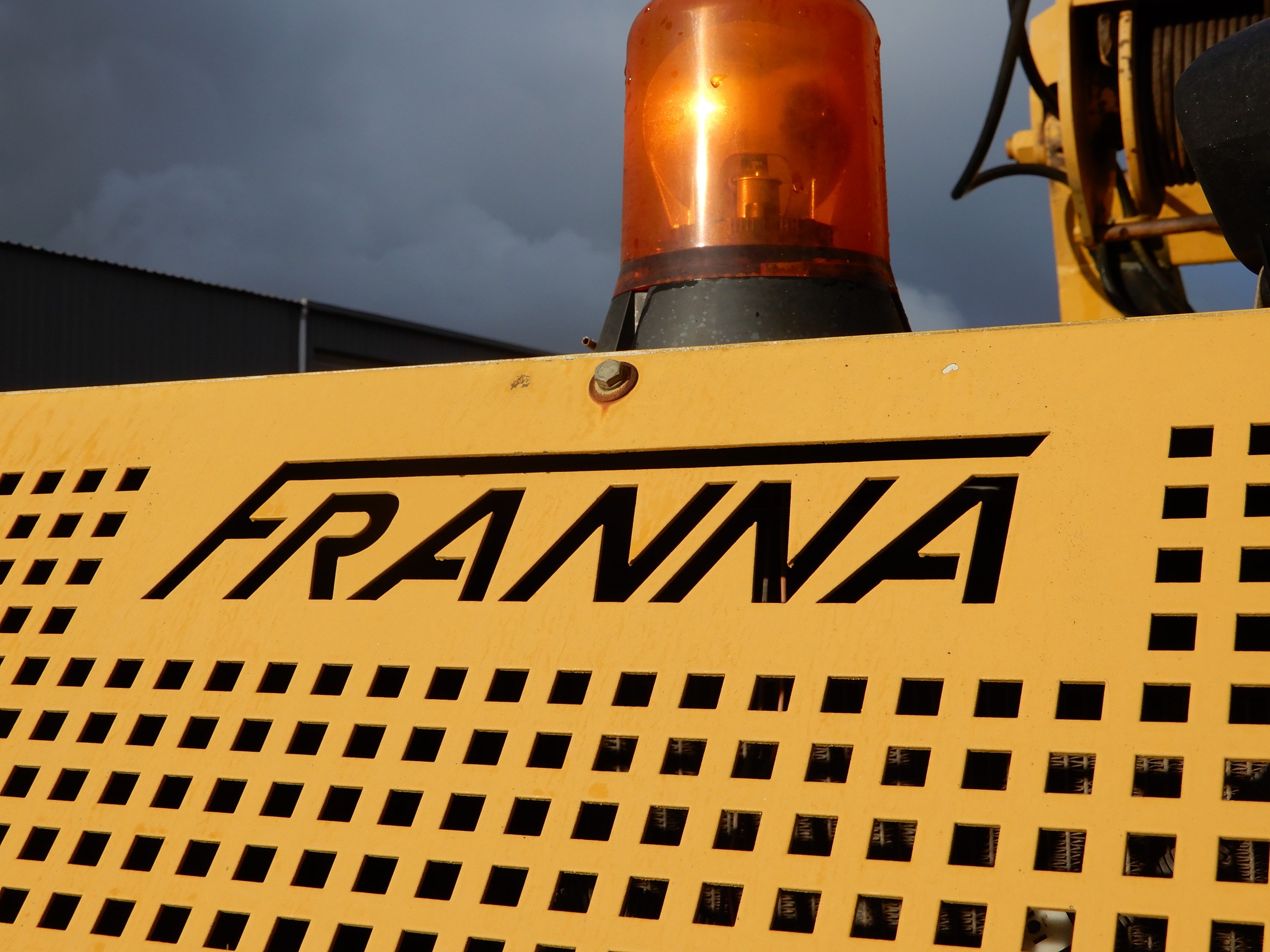 2008 FRANNA MAC 14 CRANE TRUCK
