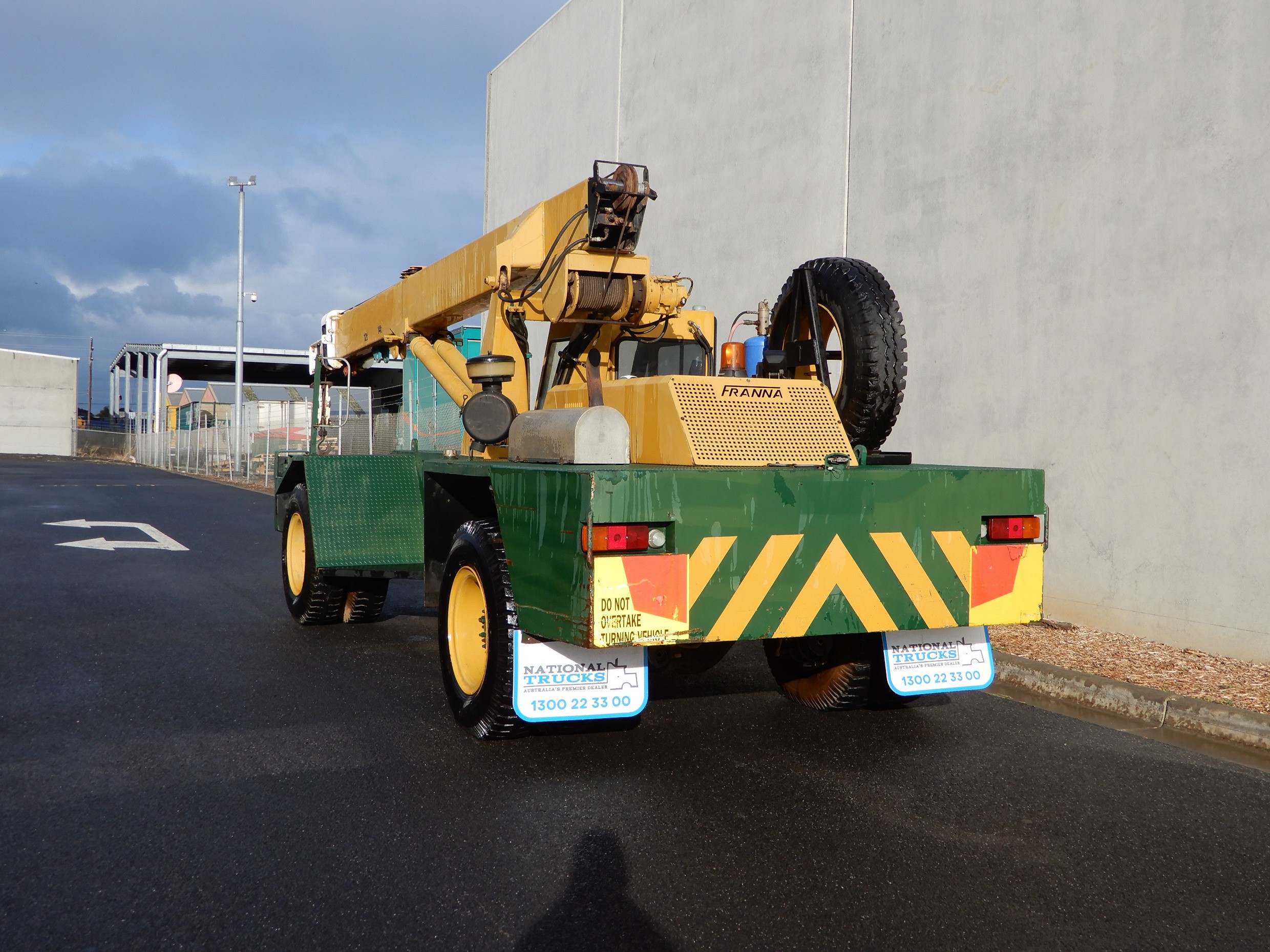 2008 FRANNA MAC 14 CRANE TRUCK