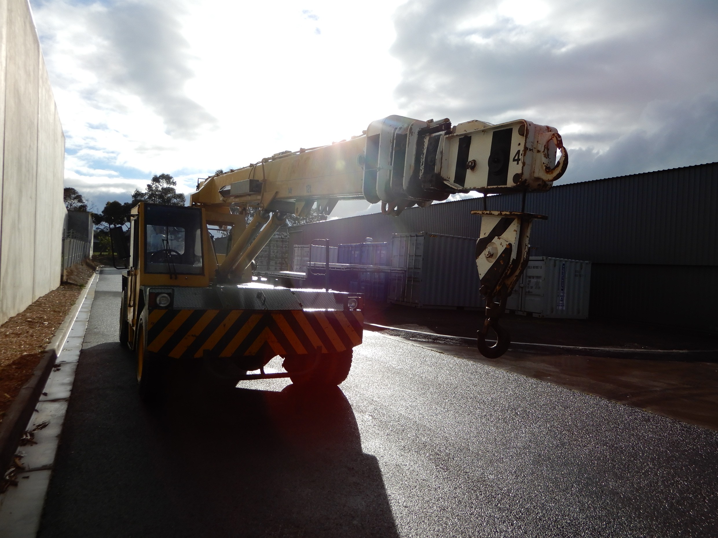 2008 FRANNA MAC 14 CRANE TRUCK