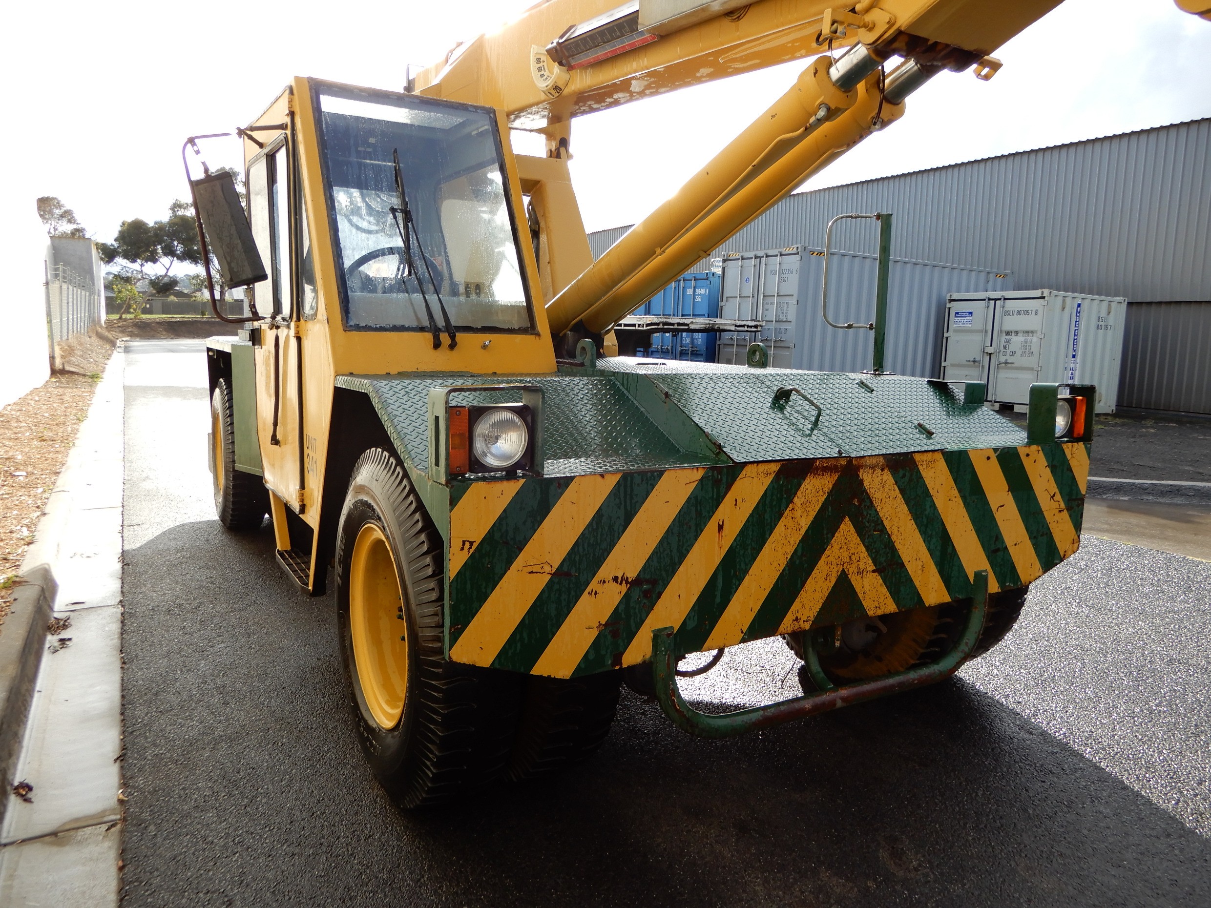 2008 FRANNA MAC 14 CRANE TRUCK