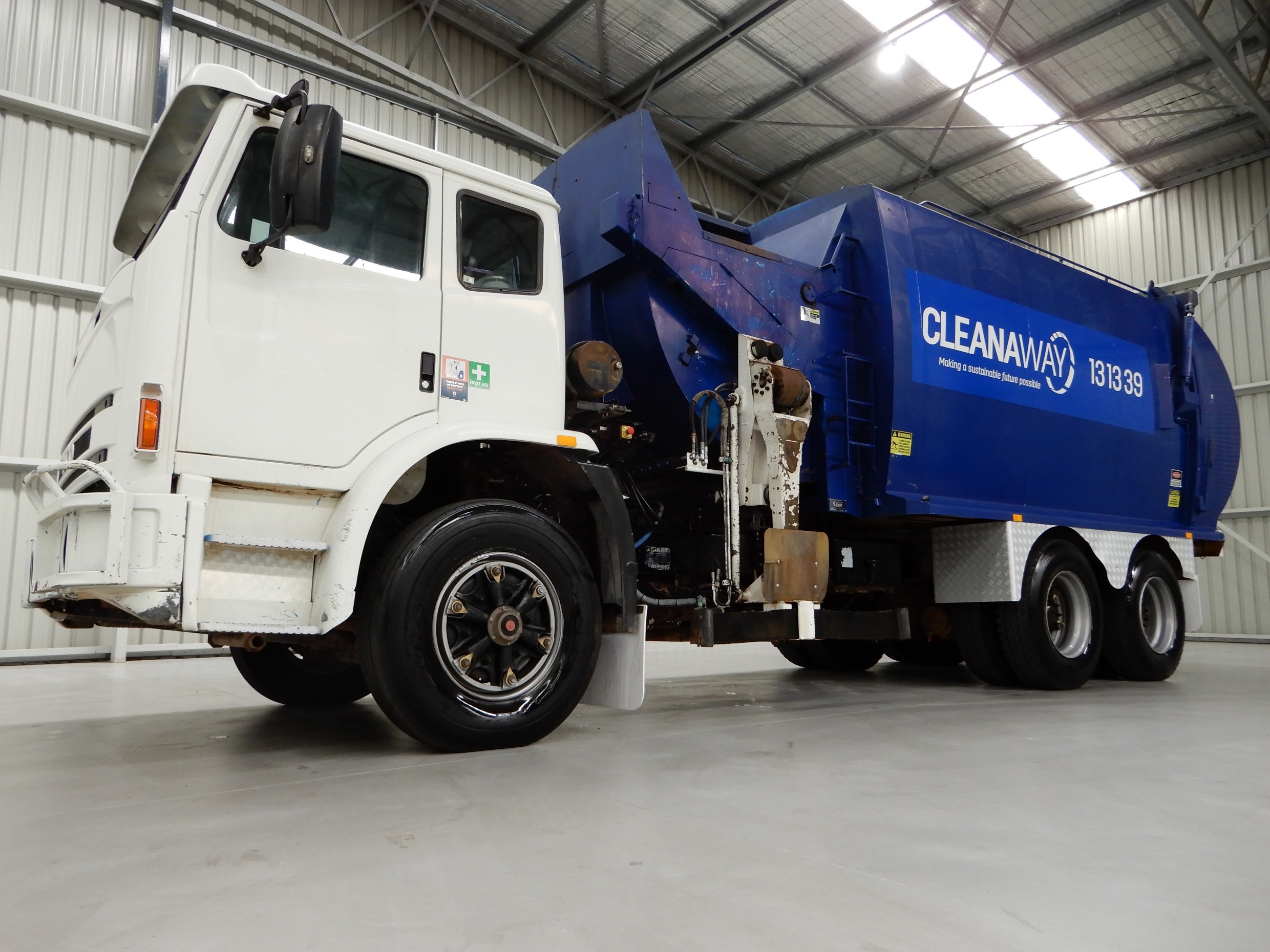 2006 IVECO ACCO 2350G GARBAGE TRUCK