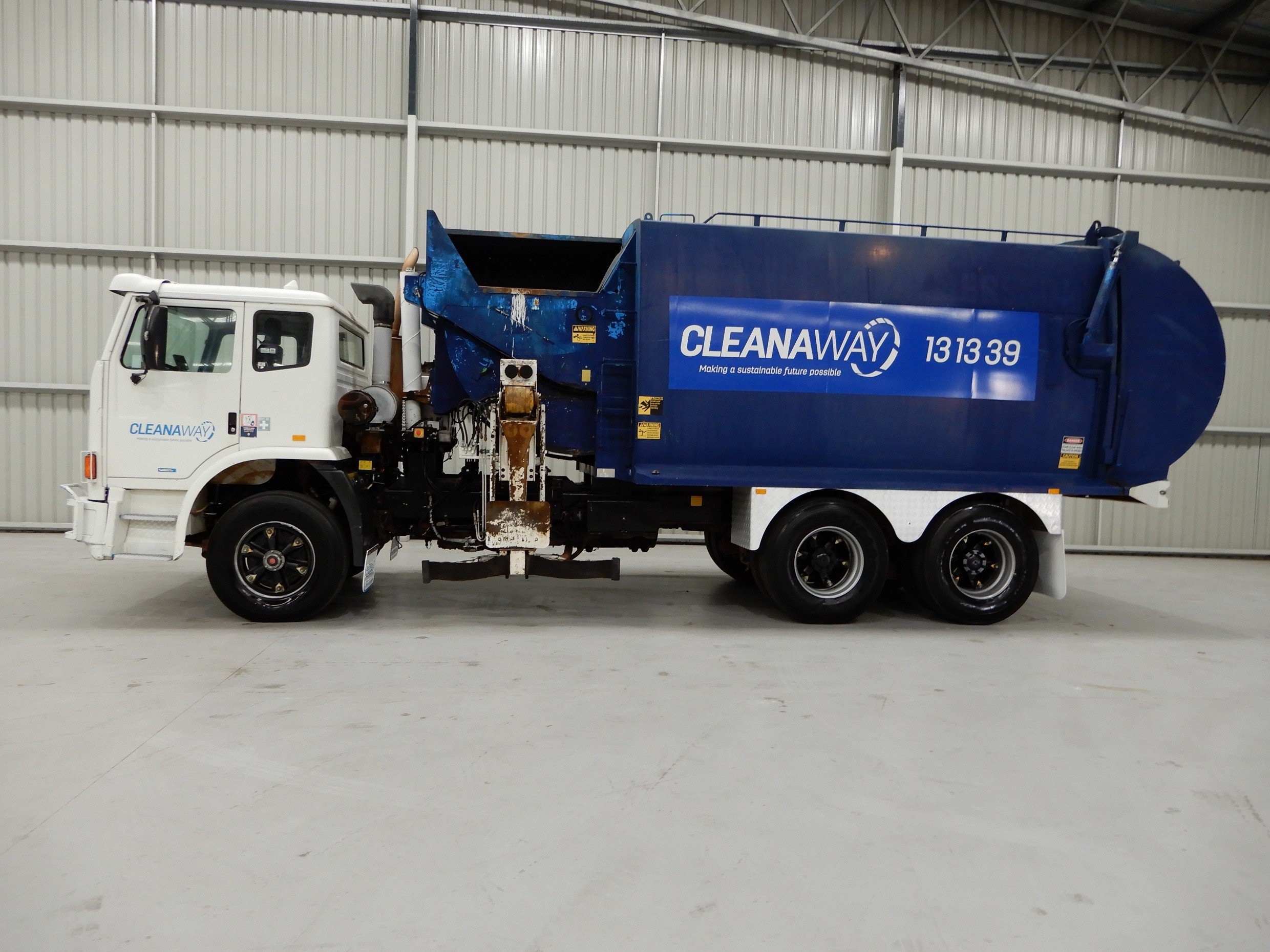 2006 IVECO ACCO 2350G 6x4 GARBAGE TRUCK
