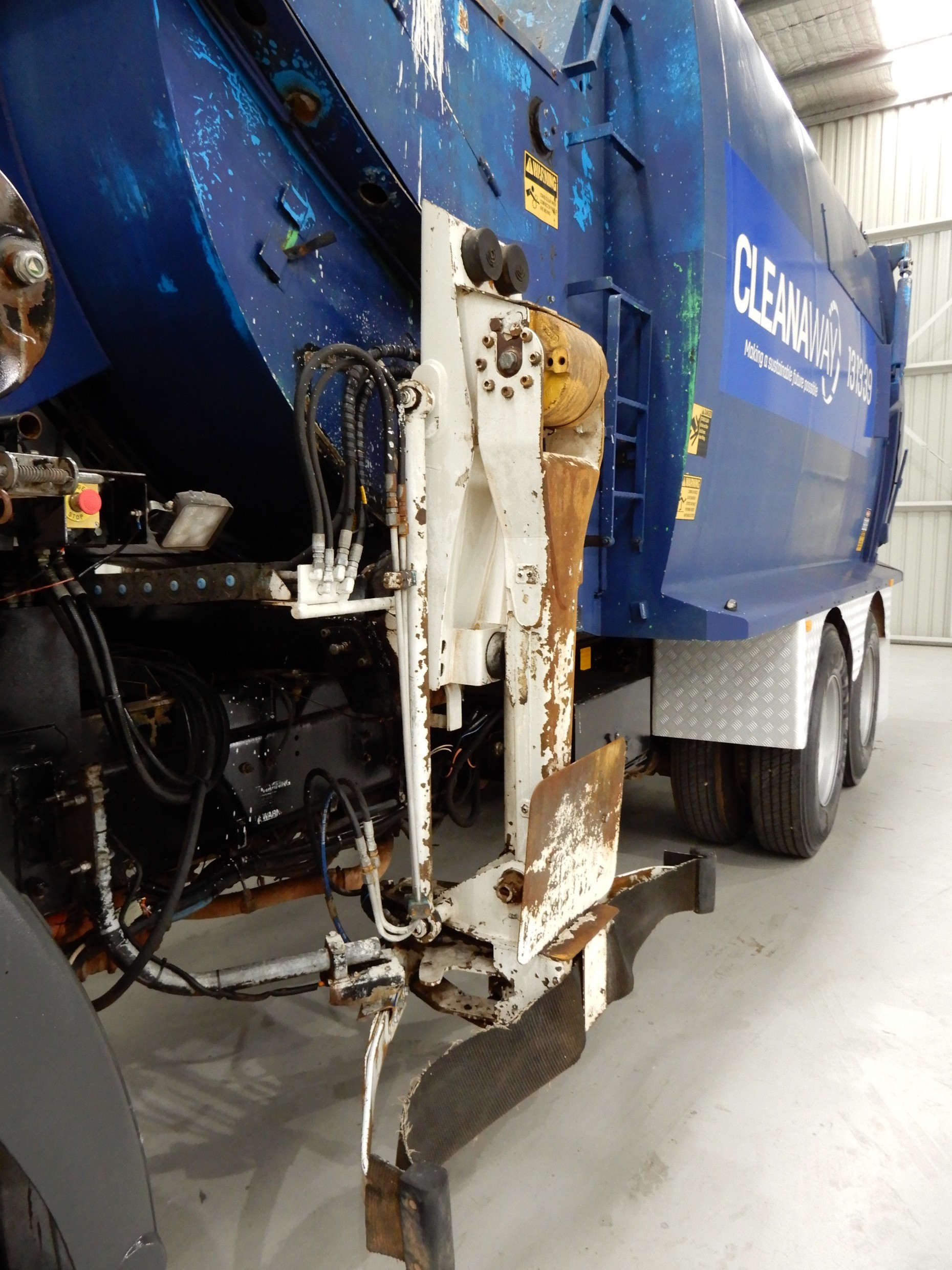 2006 IVECO ACCO 2350G 6x4 GARBAGE TRUCK