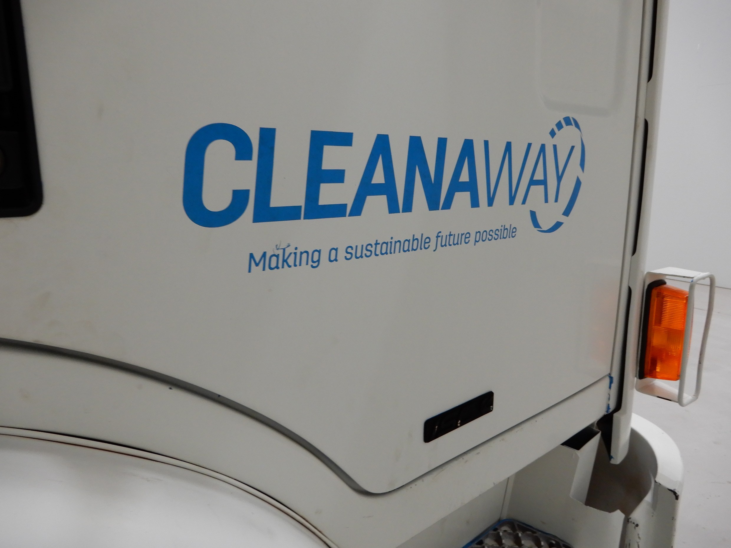 2006 IVECO ACCO 2350G 6x4 GARBAGE TRUCK