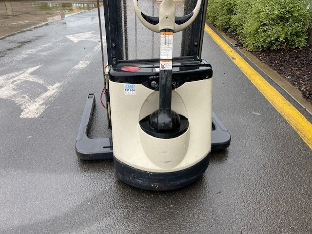 CROWN AFM356 WALK BEHIND FORKLIFT