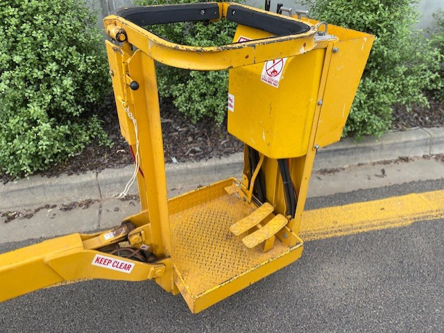 1999 AFRON PA650 BOOM LIFT