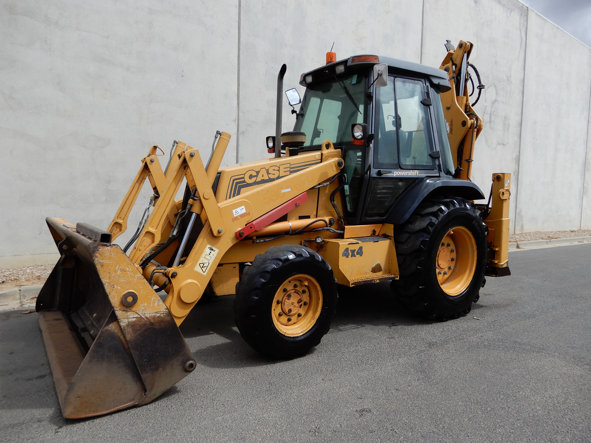 2001 CASE 580L BACKHOE LOADER
