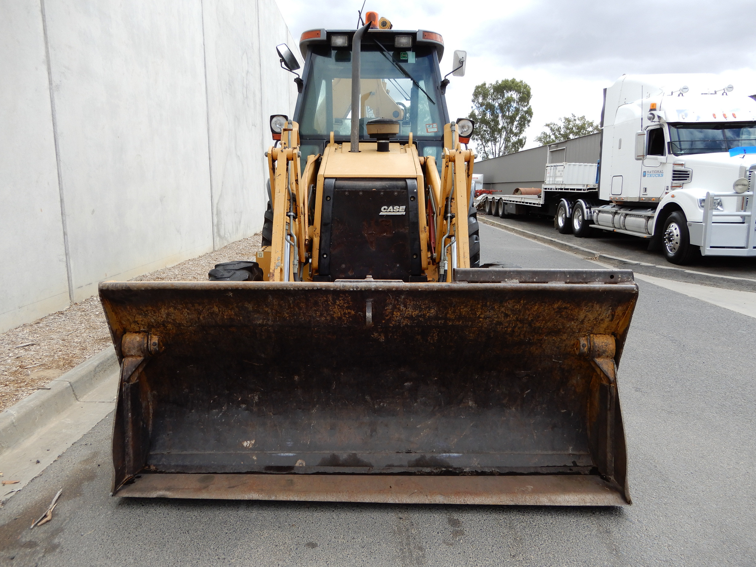 2001 CASE 580L BACKHOE LOADER