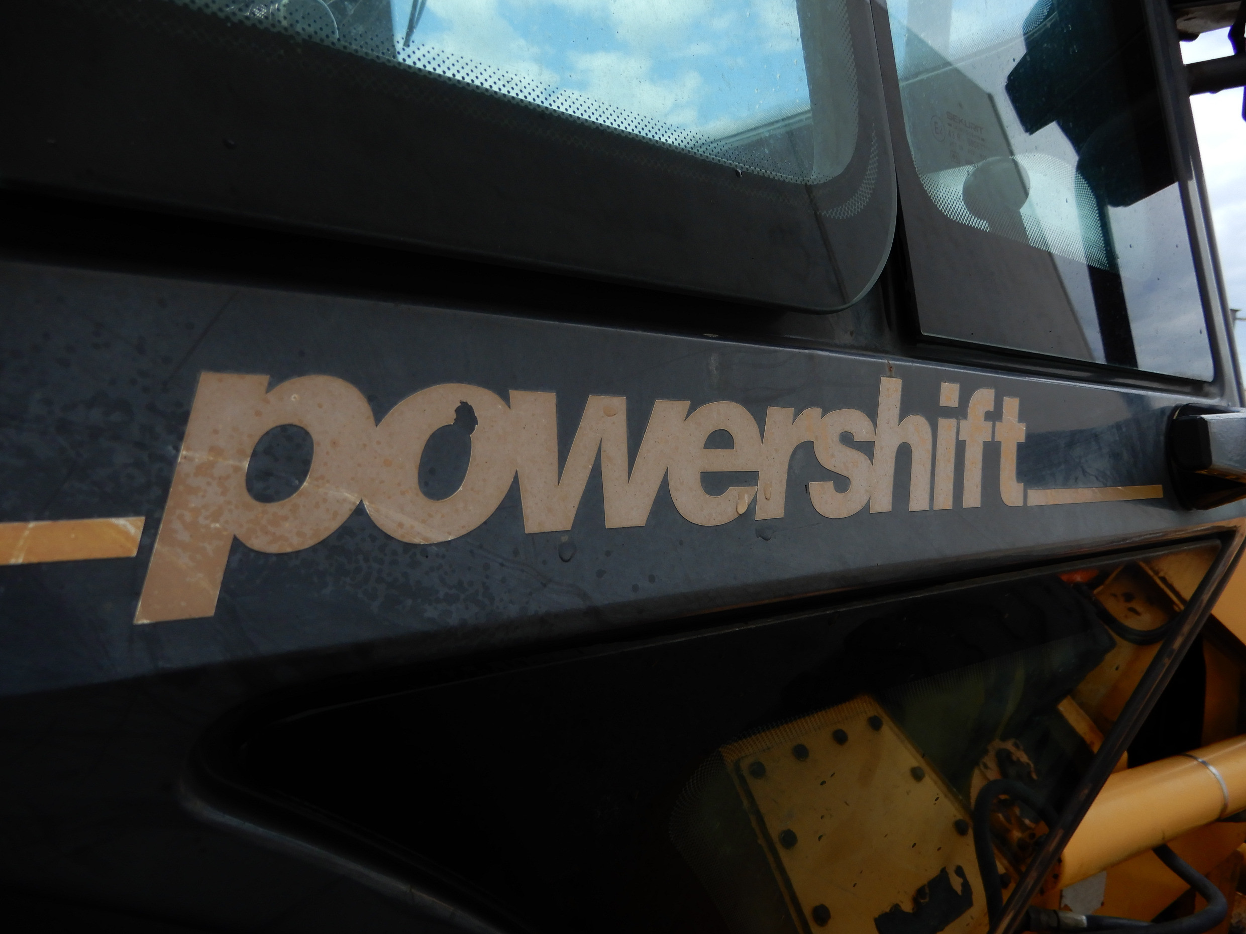 2001 CASE 580L BACKHOE LOADER