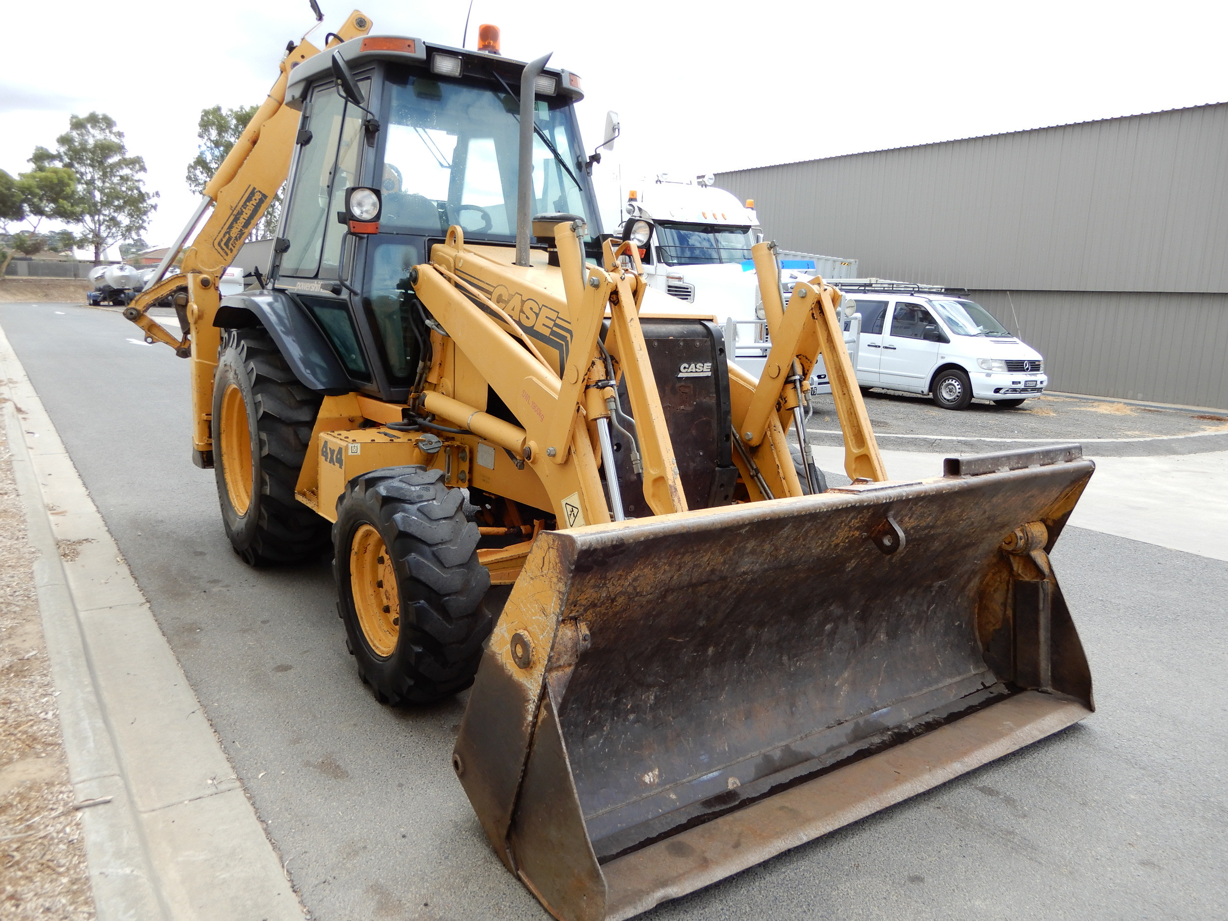 2001 CASE 580L BACKHOE LOADER