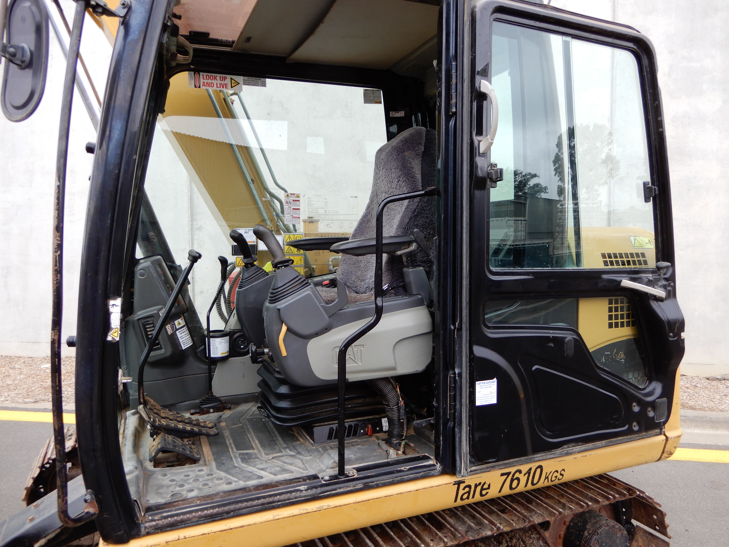2010 CATERPILLAR 307D EXCAVATOR