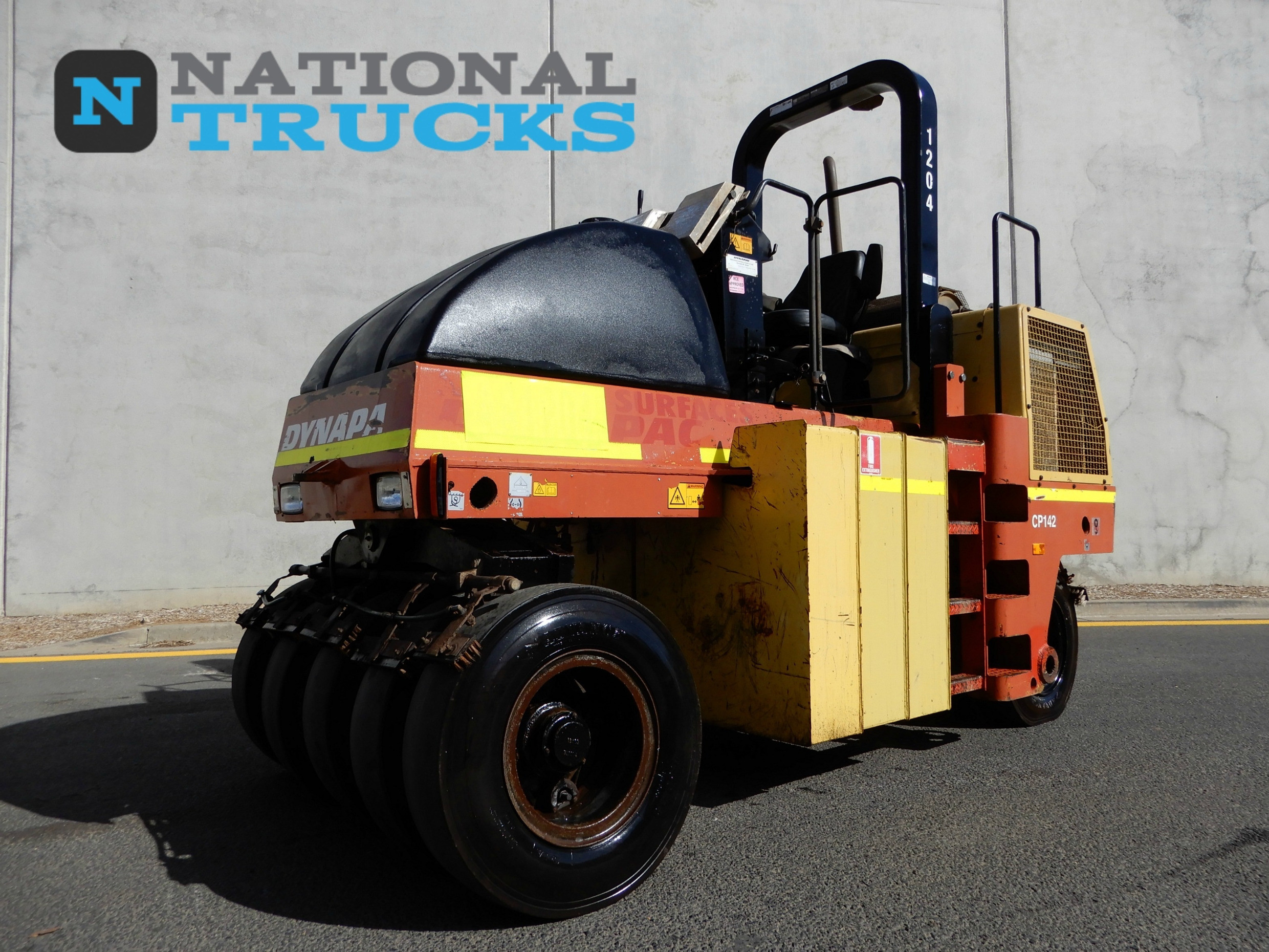 2004 DYNAPAC CP142 COMPACTING STATIC ROLLER