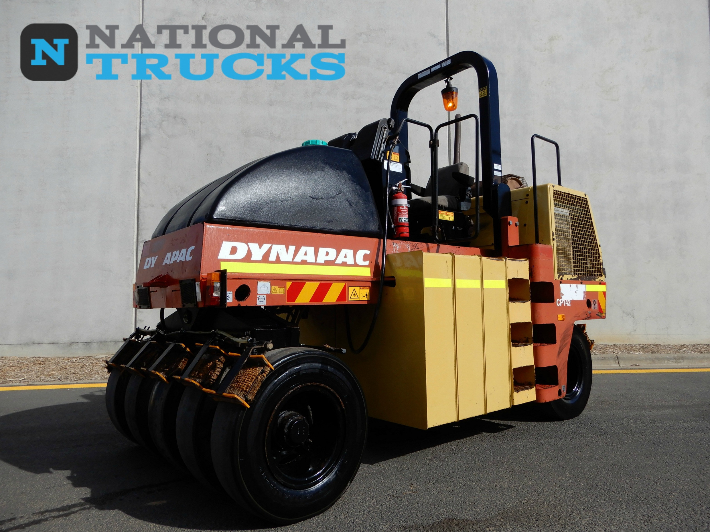 2005 DYNAPAC CP142 ROLLER/COMPACTING STATIC ROLLER