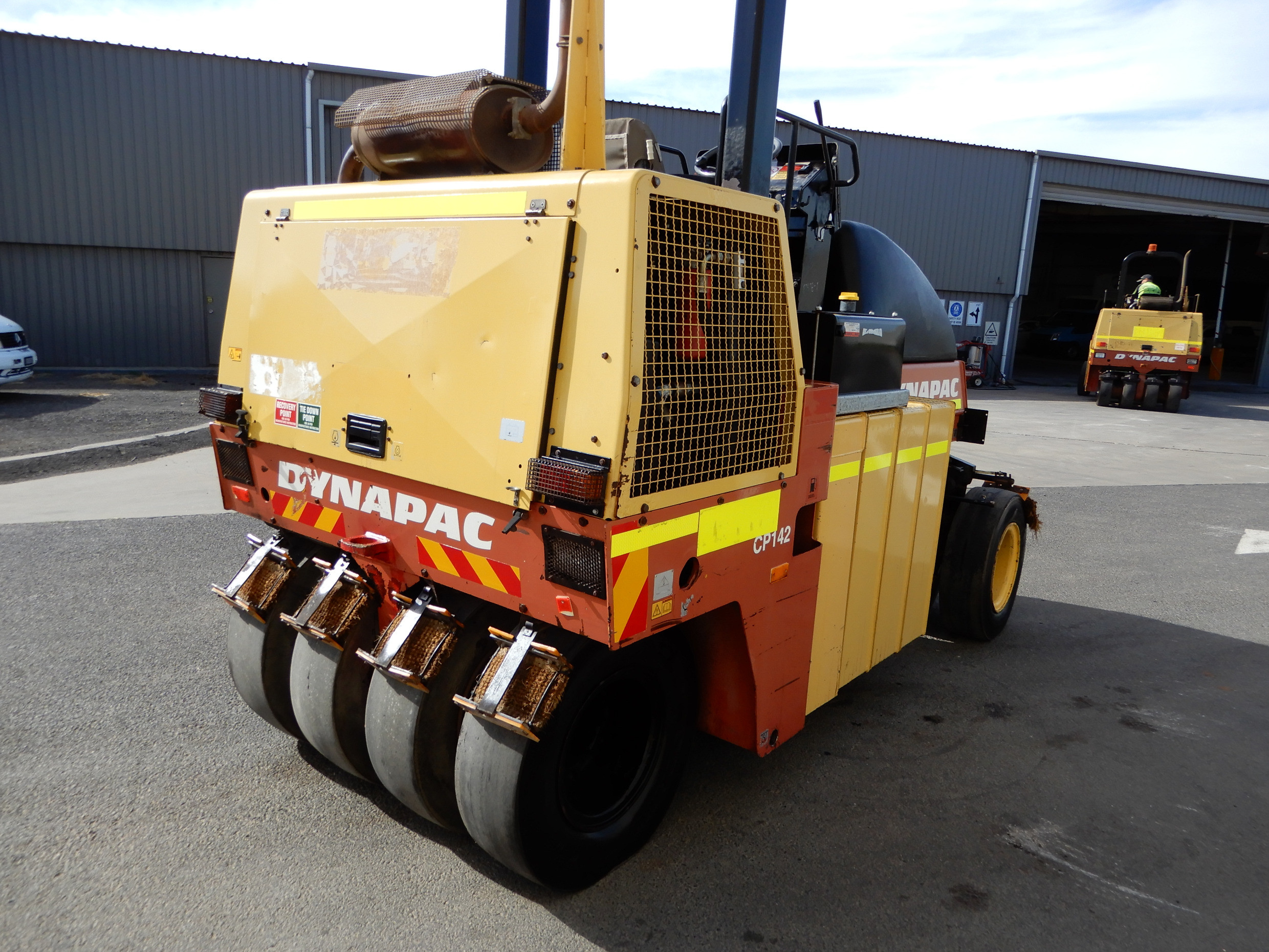 2005 DYNAPAC CP142 ROLLER/COMPACTING STATIC ROLLER