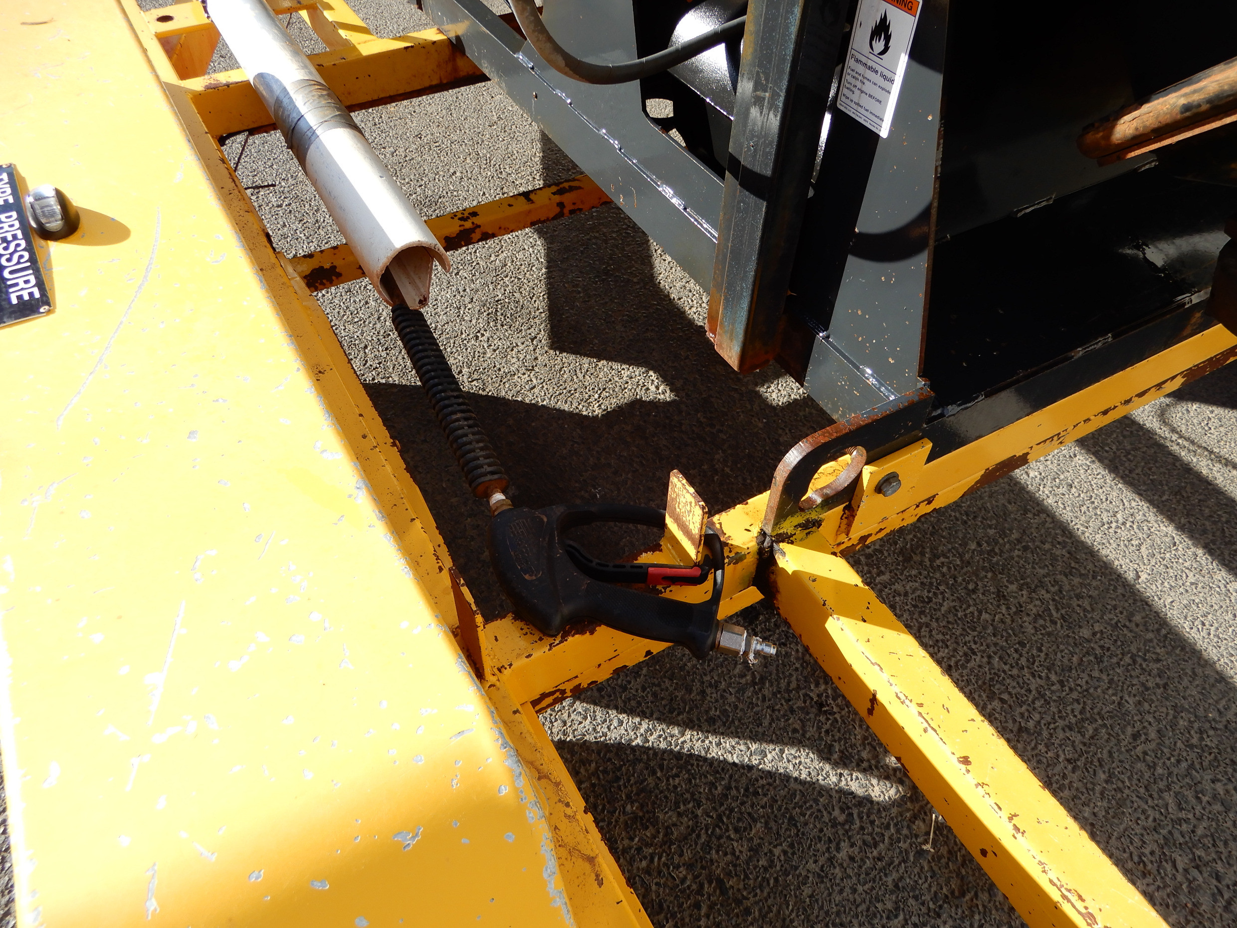 2010 DITCH WITCH DW120 TRENCHING TRENCHER