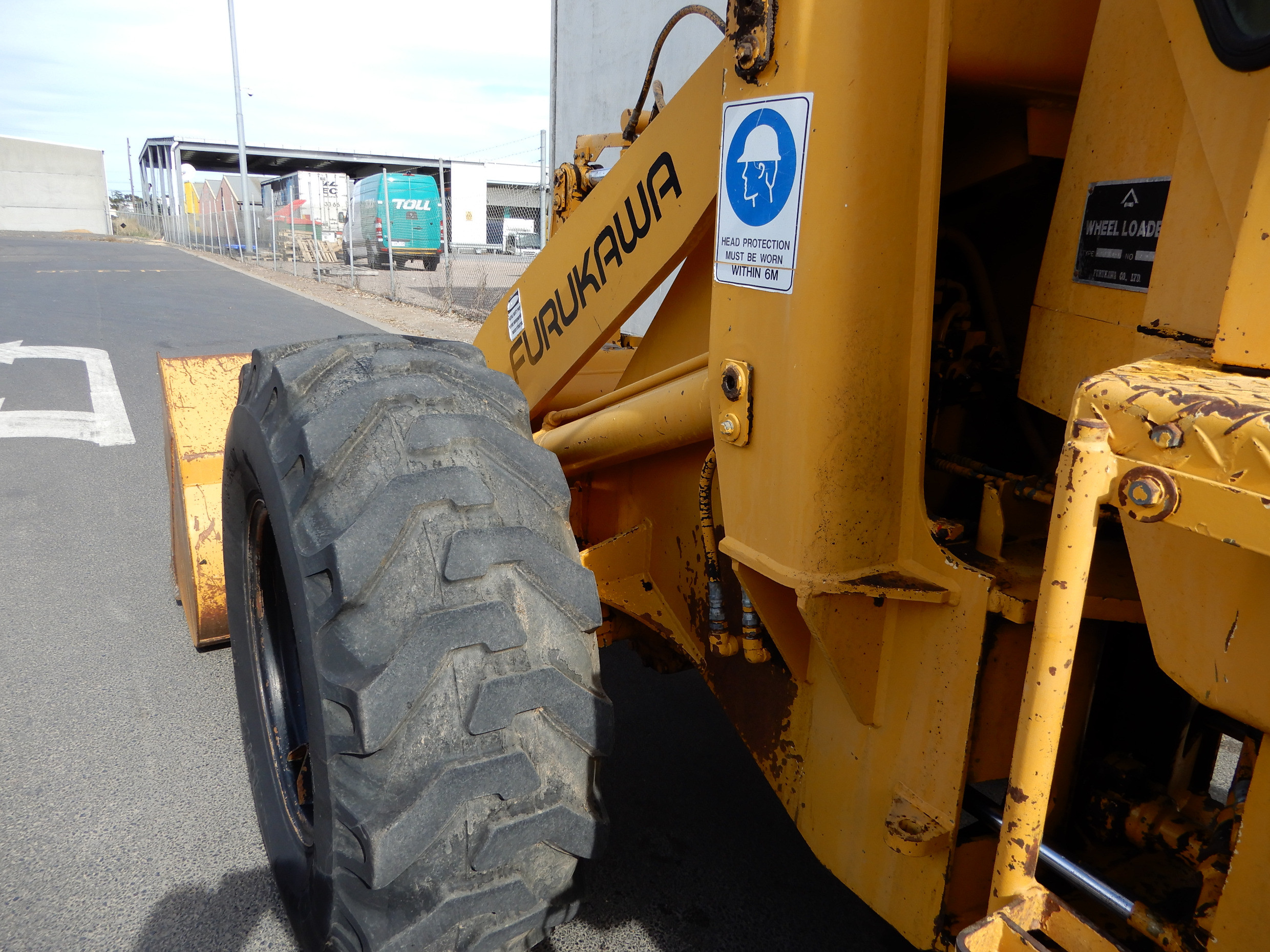 1990 FURUKAWA FL120 LOADER