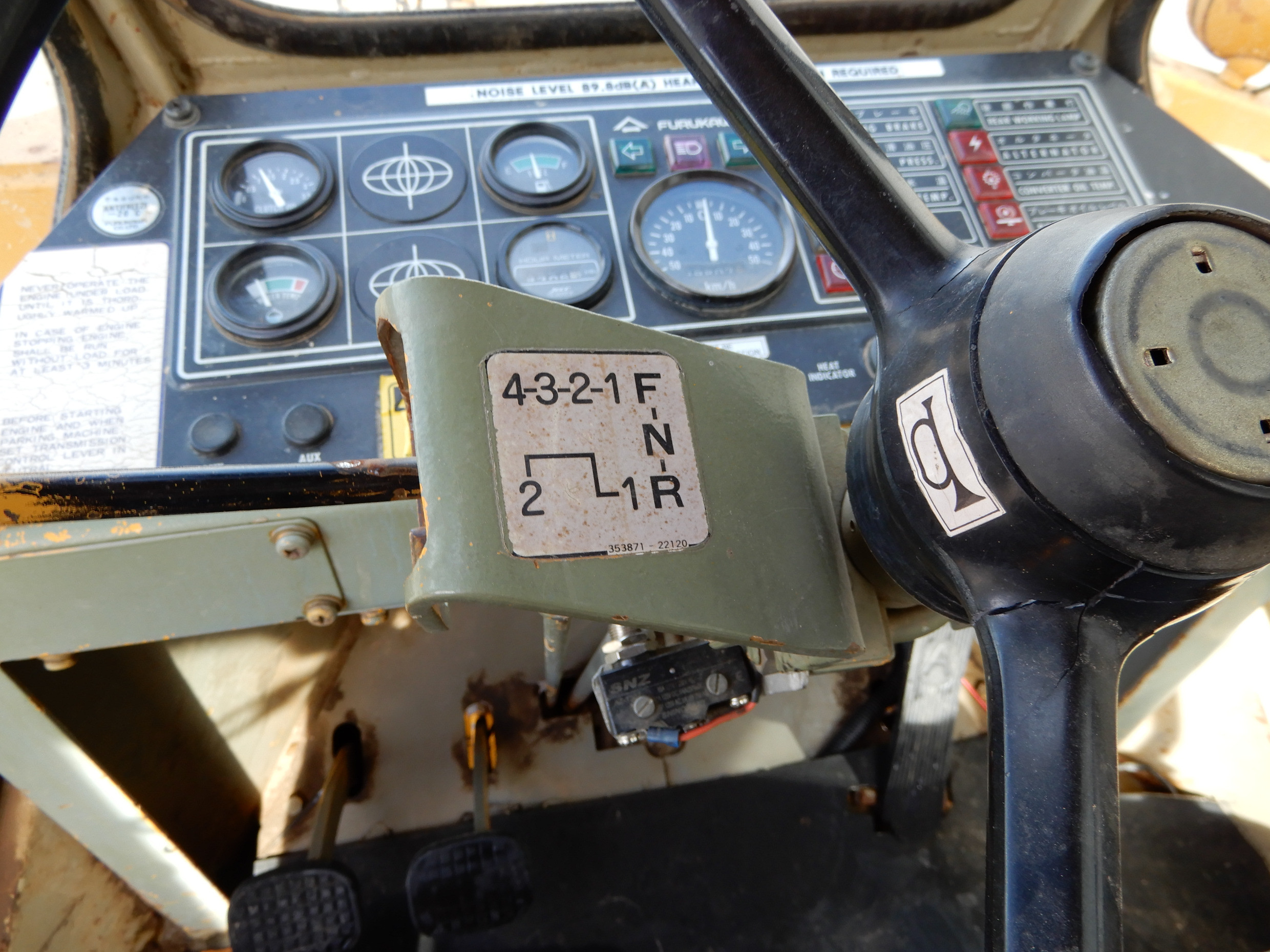 1990 FURUKAWA FL120 LOADER