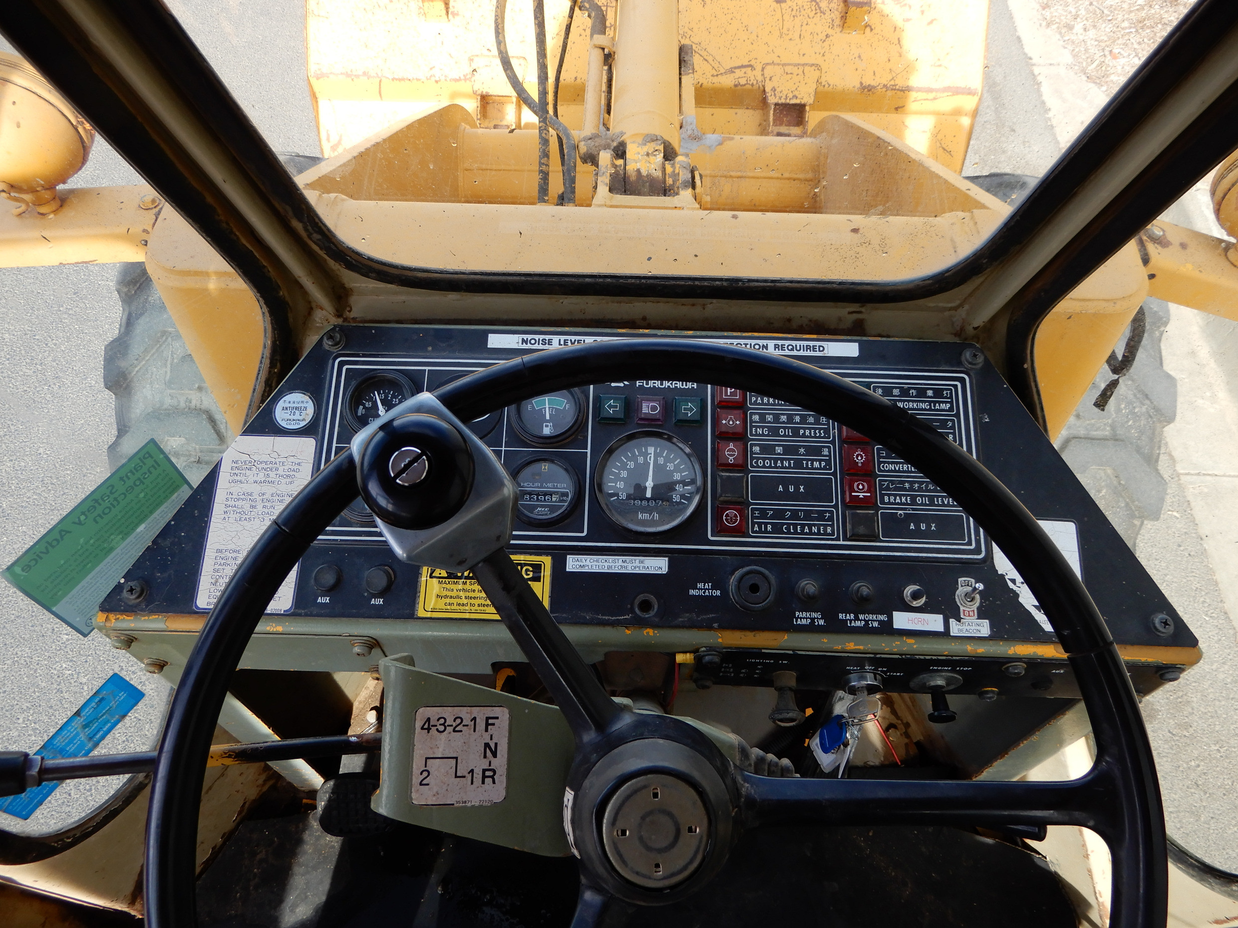 1990 FURUKAWA FL120 LOADER