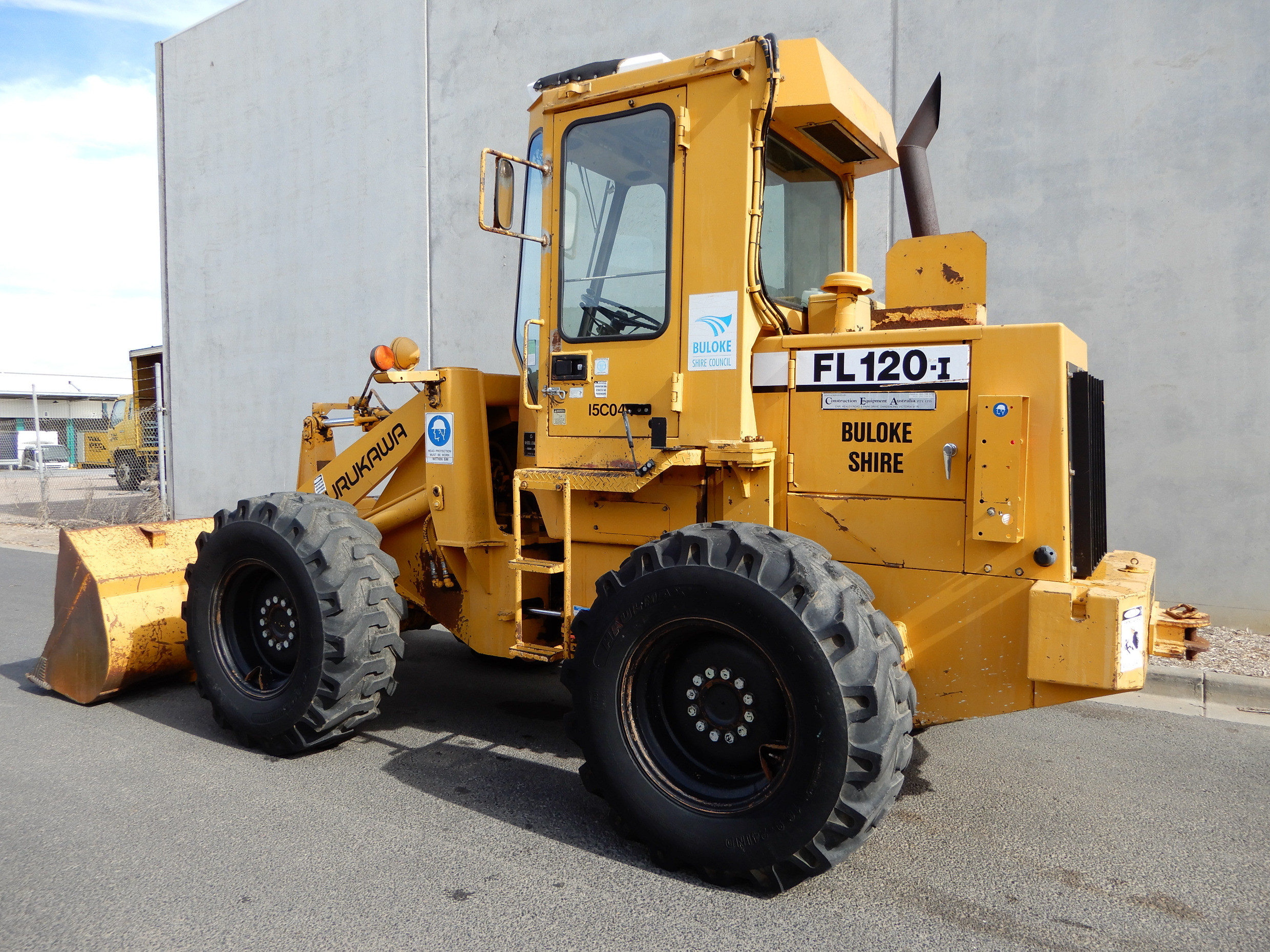 1990 FURUKAWA FL120 LOADER